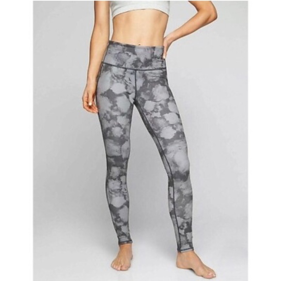 Athleta Pants - Athleta Blue-Gray Floral Crush Chaturanga Leggings Size S